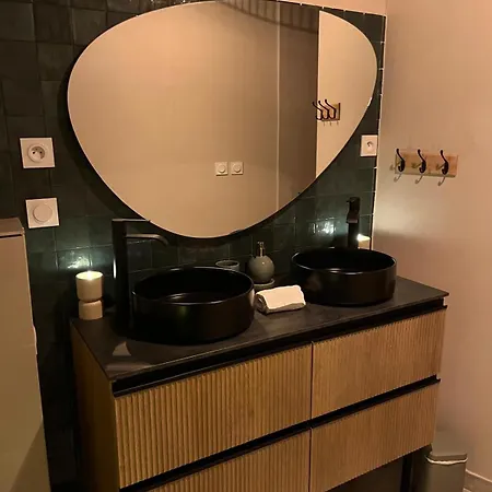 Apartment Privatif Jacuzzi & Cinema Saint-Pargoire