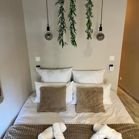 Privatif Jacuzzi & Cinema Apartment