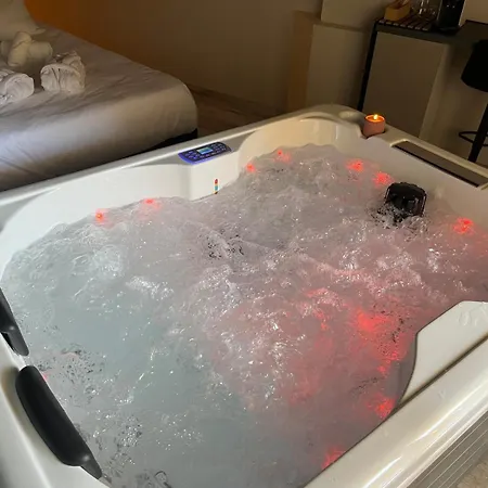 Apartment Privatif Jacuzzi & Cinema Saint-Pargoire