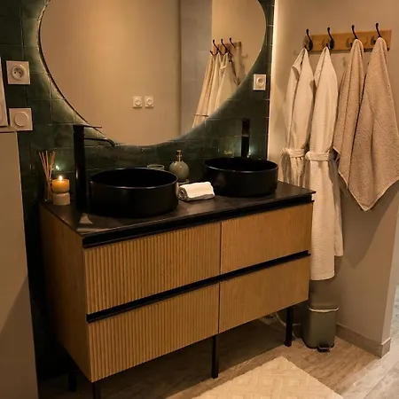 شقة Privatif Jacuzzi & Cinema Saint-Pargoire