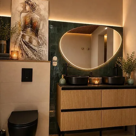 Privatif Jacuzzi & Cinema Apartment